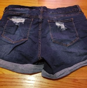 Womens size 17 dark wash Jean distressed shorts